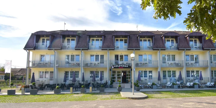 Holdvirág Hotel****