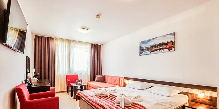 Apartmánové štúdiá pozostávajú z priestrannej izby s dvojlôžkovou posteľou, niektoré s možnosťou jednej či dvoch prísteliek.