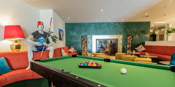 Také si můžete zahrát billiard, badminton nebo kroket. 