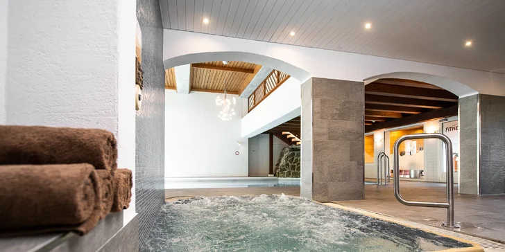 Na lyže do Švýcarska: 4* Silvretta Parkhotel se snídaní a wellness