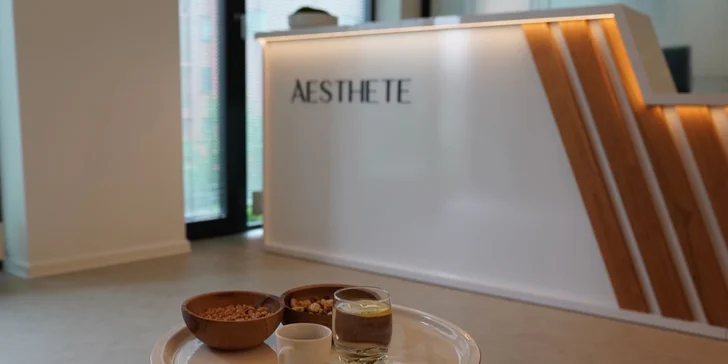 Udělejte něco jen pro sebe: permanentní make-up obočí a rtů