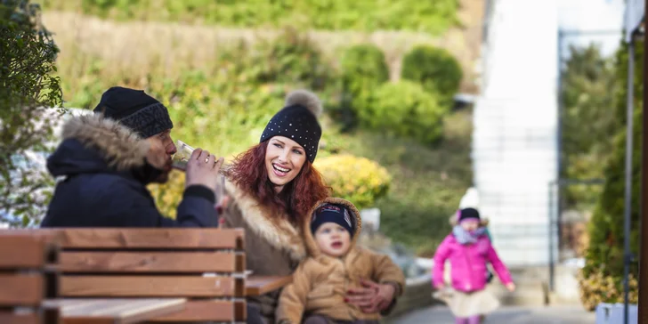 Zámecký pobyt: zámecký park s unikátním labyrintáriem, dobré jídlo i bazén