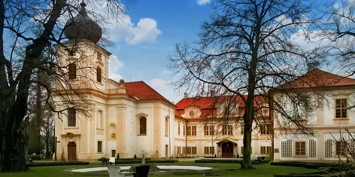 Výlet pro děti i dospělé: zámek Loučeň s labyrintáriem a Zoo Chleby, služby průvodce, vstupy v ceně