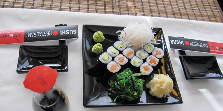 Božské sushi menu s 34 kousky a 2 polévkami