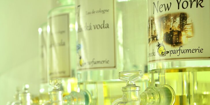 Namíchejte své lásce vlastní valentýnský parfém v Zámecké parfumerii