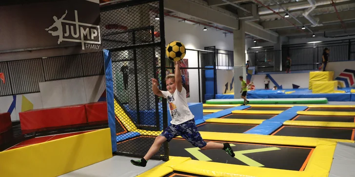 Jump Family Olomouc: 1 či 2 hodiny v trampolínovém centru se spoustou atrakcí