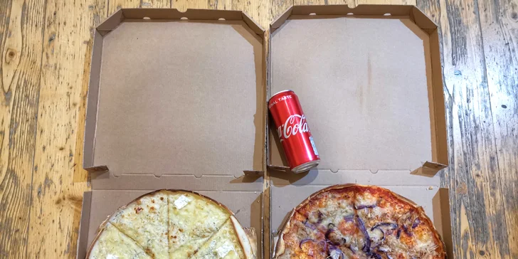Dvě křupavé pizzy o průměru 32 cm na odnos s sebou a limonáda