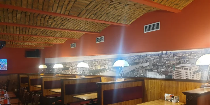 Husí paštika, svatomartinská husa s knedlíky a mladé víno pro 1 či 2 osoby
