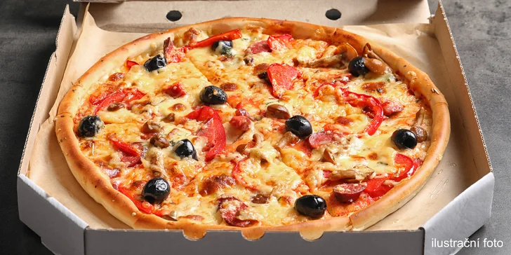 Pizza o průměru 32 cm včetně krabice na odnos s sebou