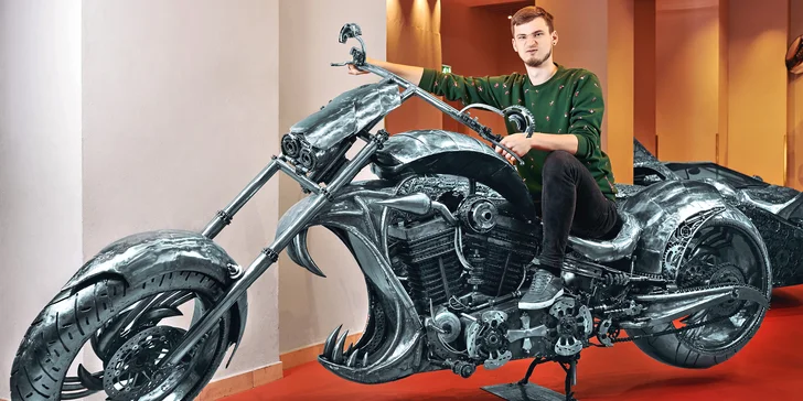 Dárek k Valentýnu: vstupenka do Galerie ocelových figurín pro 2 osoby