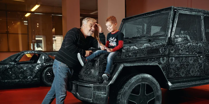 Dárek k Valentýnu: vstupenka do Galerie ocelových figurín pro 2 osoby