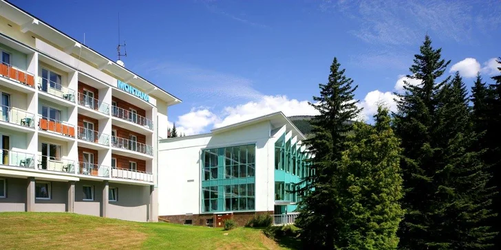 Pobyt ve Špindlerově Mlýně: hotel s polopenzí i vstup do wellness a aquaparku, sjezdovky