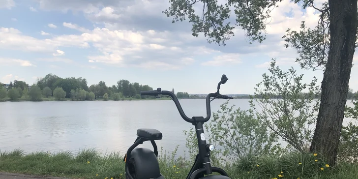 2 hodiny na stylových Scrooser elektrokoloběžkách pro 2 až 4 osoby