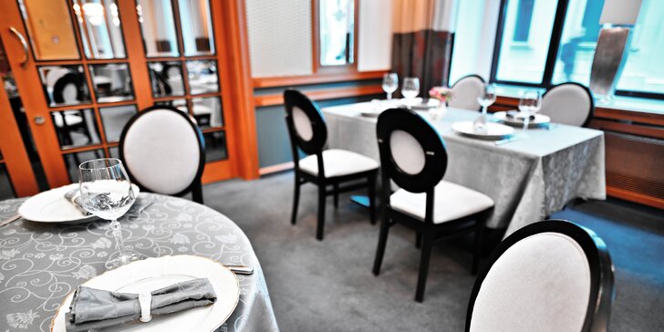 5chodové menu dle výběru pro dva v Grandhotelu Bohemia: losos, flambované kachní prso i kokosový krém