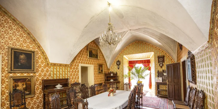 Romantický pobyt v historickém apartmánu na zámku Letovice vč. prohlídky a lahve sektu