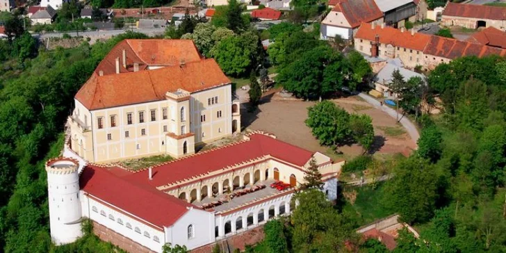 Noc ve středověkém vězení