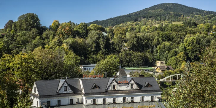 Hotel s pivovarem v Krkonoších: snídaně či polopenze, možnost exkurze i romantické večeře