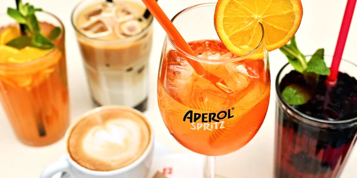 Dejte si drink v centru Prahy: aperol, limonáda, cappuccino i ledové latté