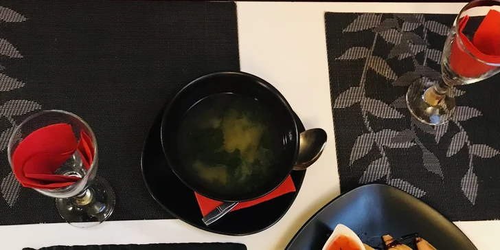 4chodové japonské degustační menu pro jednoho nebo pro dva