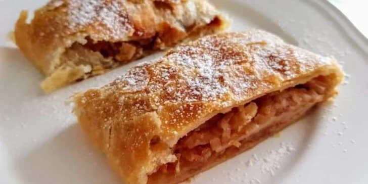 Svatomartinské menu pro dva: paštika, husa se zelím i knedlíky, štrúdl a káva