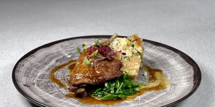 5chodové sezónní menu a lahev prosecca v italské restauraci pro 2 osoby