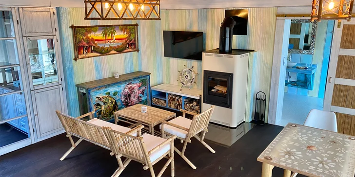 3 hodiny v luxusním wellness apartmánu pro 2–4 osoby: sauna, vířivka, jezírko a naprosté soukromí