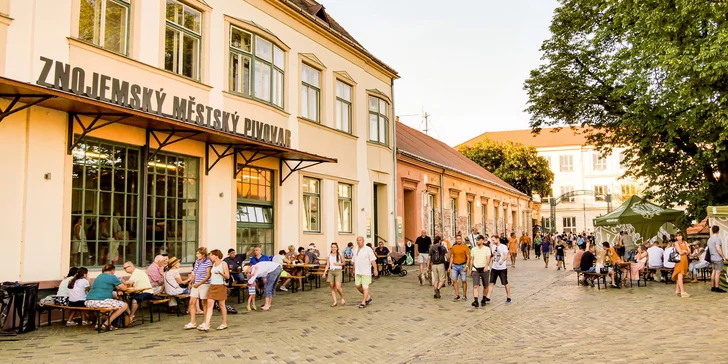 Prohlídka znojemského pivovaru s ochutnávkou i občerstvení v sousední HoZpodě