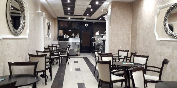 Křupavá pizza o průměru 32 či 50 cm: šunková, žampionová i tuňáková