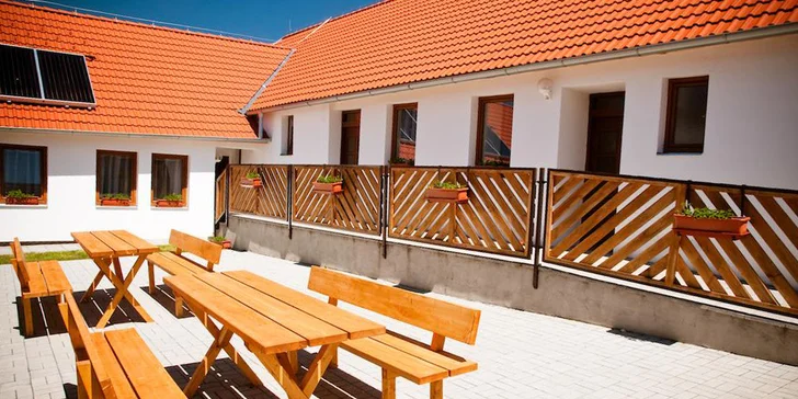 Jihočeský penzion mezi Českým Krumlovem a Třeboní: apartmány pro 2–5 osob