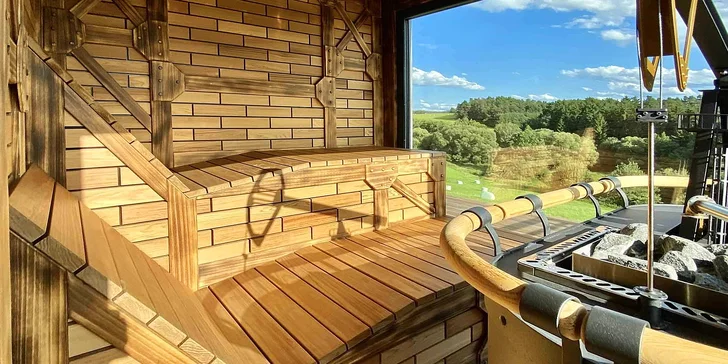 3 hodiny v luxusním wellness apartmánu pro 2–4 osoby: sauna, vířivka, jezírko a naprosté soukromí