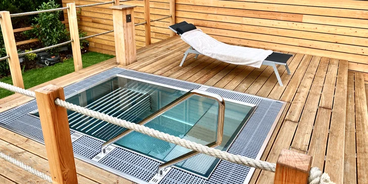 3 hodiny v luxusním wellness apartmánu pro 2–4 osoby: sauna, vířivka, jezírko a naprosté soukromí