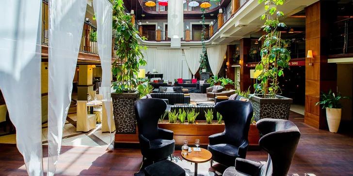 Luxusní hotel v polském Řešově: snídaně či polopenze, wellness a památky