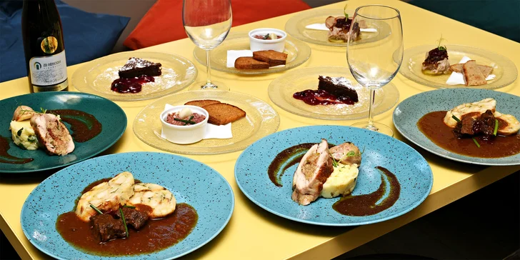 5chodové degustační menu u náplavky: tatarák, kachní rillettes a hovězí ragú i lahev vína
