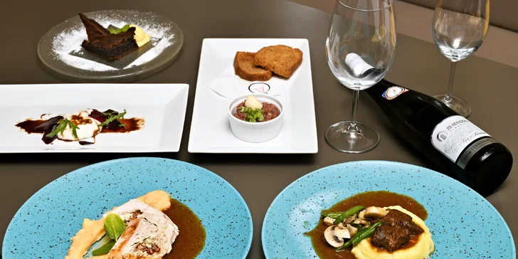 5chodové degustační menu u náplavky: tatarák, kuřecí stehno i zvěřinové ragú