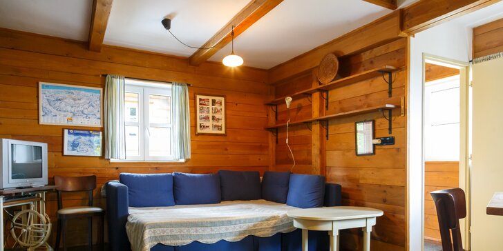 Horská chata přímo na sjezdovce v Orlických horách: ubytování pro 2–5 osob až do léta 2022