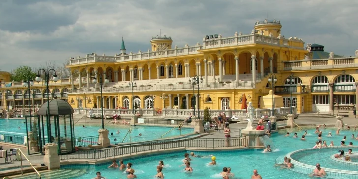 Pobytu v luxusním hotelu v centru Budapešti: snídaně a neomezeně sauna a vířivka