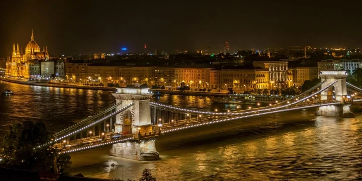 Pobytu v luxusním hotelu v centru Budapešti: snídaně a neomezeně sauna a vířivka