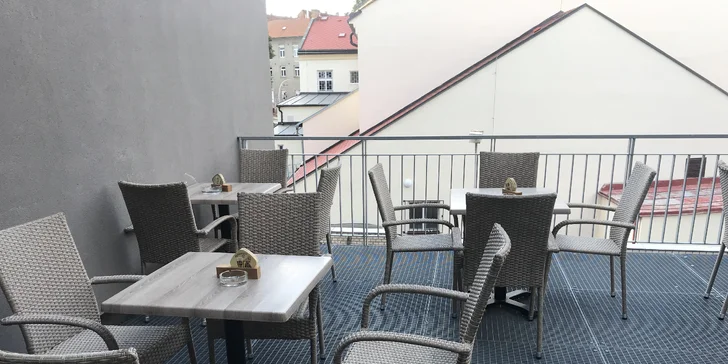 Otevřené vouchery do rodinné restaurace Univerzita v Táboře: 500 či 1000 Kč na jídla i nápoje