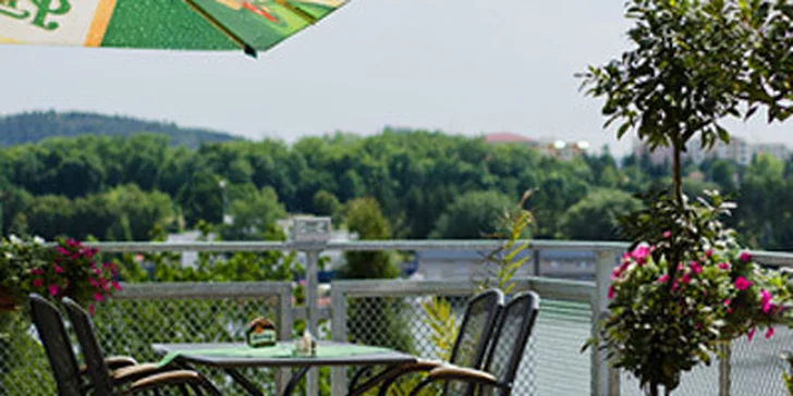 480 Kč za ubytování na 1 noc v hotelu Rakovec přímo u brněnské přehrady. Udělejte si výlet do Brna nebo si zpříjemněte služební cestu.
