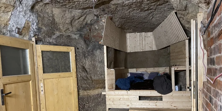 Spaní v zařízené jeskyni pod Českým Švýcarskem: jedna i více nocí pro skutečné dobrodruhy