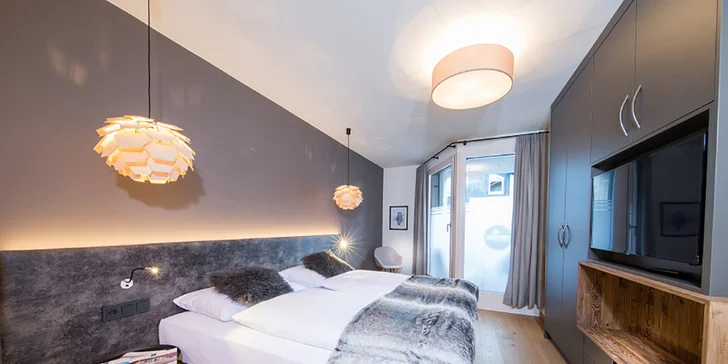 4* dovolená v rakouském Zell am See: hotel v centru města, střešní terasa, sauna a snídaně