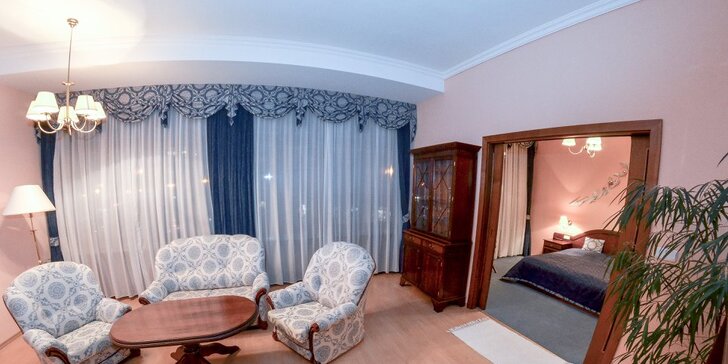 Pobyt v centru Litomyšle: apartmá s masážní vanou i infrakabinou a polopenzí