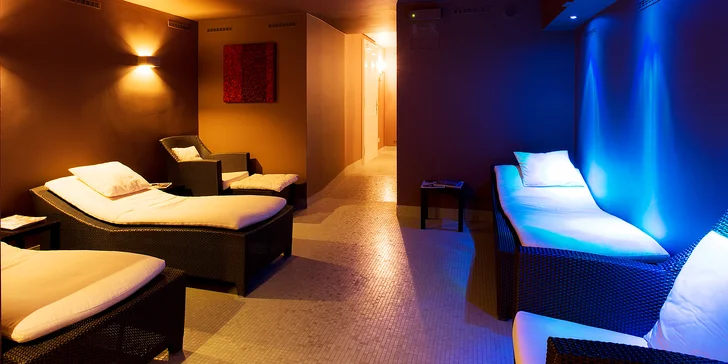 Luxusní 5* odpočinek v centru Prahy: historický hotel se snídaněmi i wellness