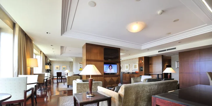 5* hotel ve Varšavě: neomezený vstup do wellness, balíčky se snídaní i polopenzí