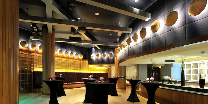 5* hotel ve Varšavě: neomezený vstup do wellness, balíčky se snídaní i polopenzí