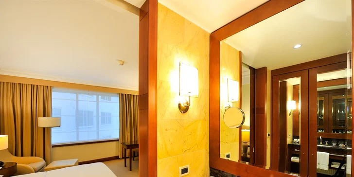 5* hotel ve Varšavě: neomezený vstup do wellness, balíčky se snídaní i polopenzí