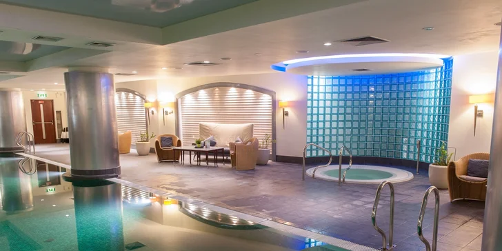 5* hotel ve Varšavě: neomezený vstup do wellness, balíčky se snídaní i polopenzí