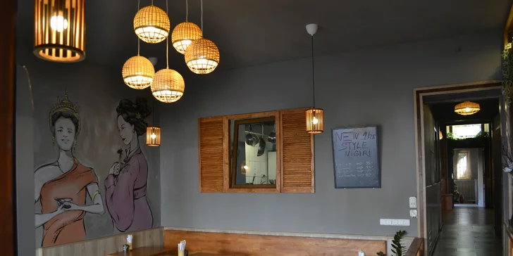 Až 44 kousků lahodného sushi v nové restauraci: losos, avokádo i tuňák