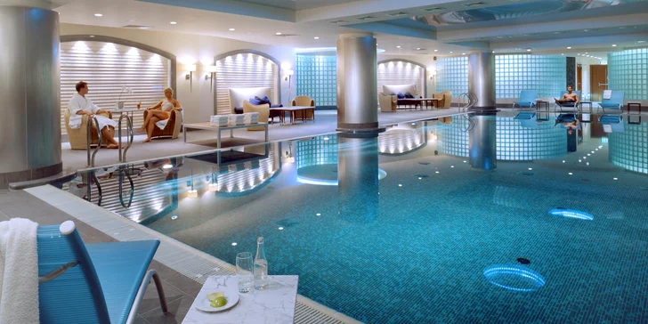 5* hotel ve Varšavě: neomezený vstup do wellness, balíčky se snídaní i polopenzí