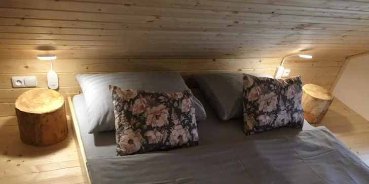 Relax na jesenickém ranči Orel: snídaně, privátní wellness i práce u koní, krmení a jízda v sedle